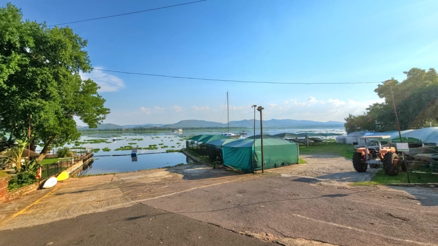 6 Bedroom Property for Sale in Kosmos Ridge North West